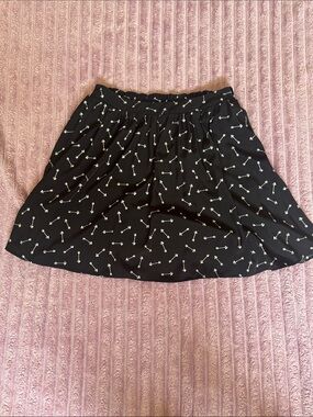 LC Lauren Conrad Black Arrow-Print Skater Skirt
